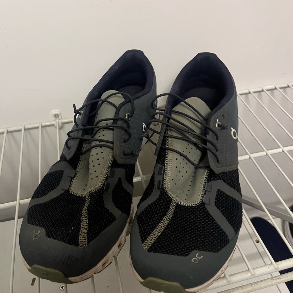 On Cloud Running Running Men’s Cloud Running Shoes — Black & Gray